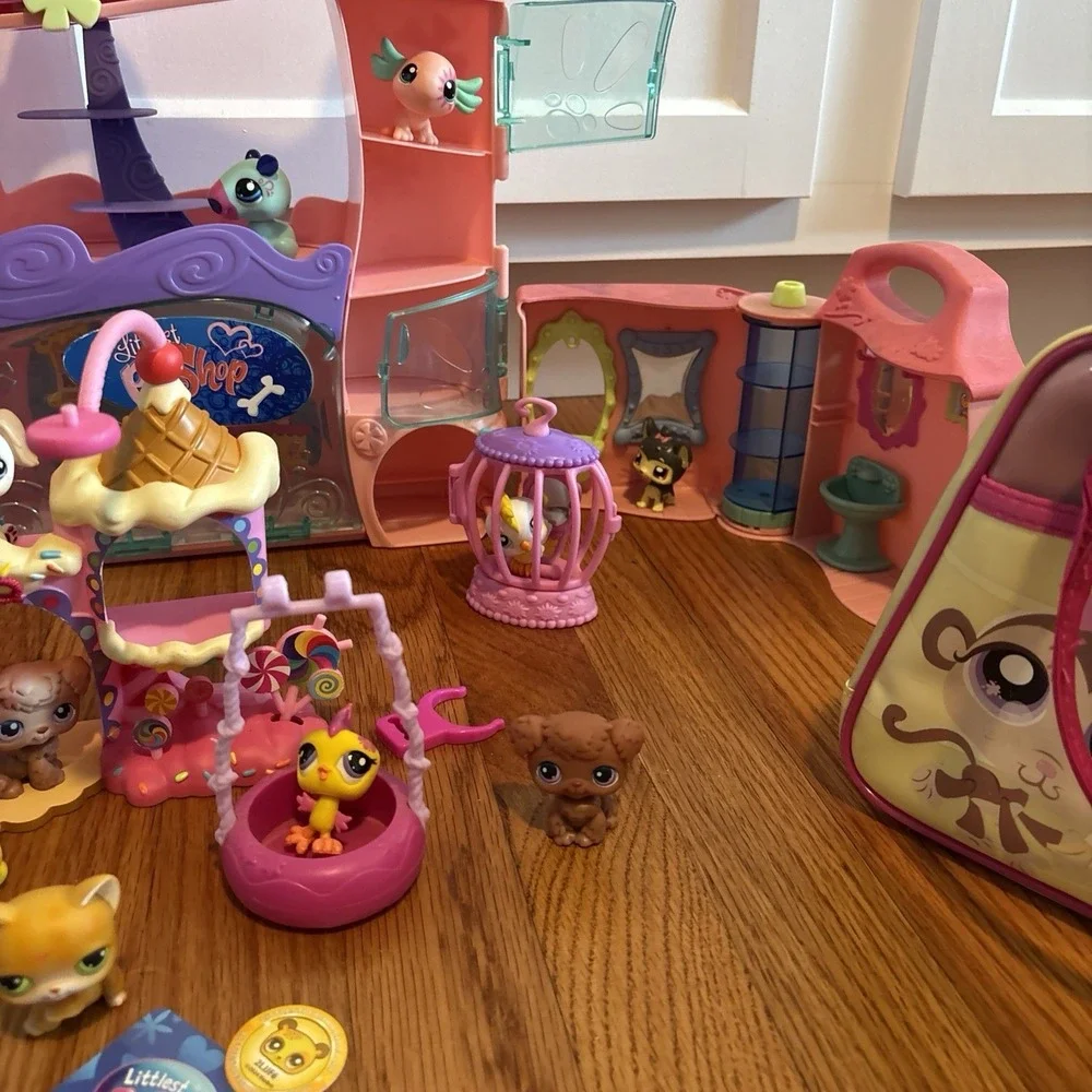 Huge Lot Littlest Pet Shop Authentic LPS Pets Some Vtg , Playsets, Accessories